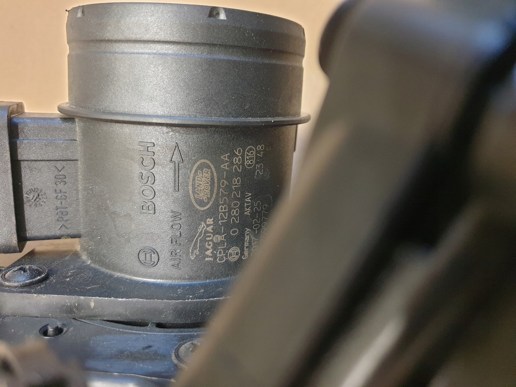 фото №12, Корпус фильтра воздуха расходомер land range rover sport 3.0d l494 оригинальный номер