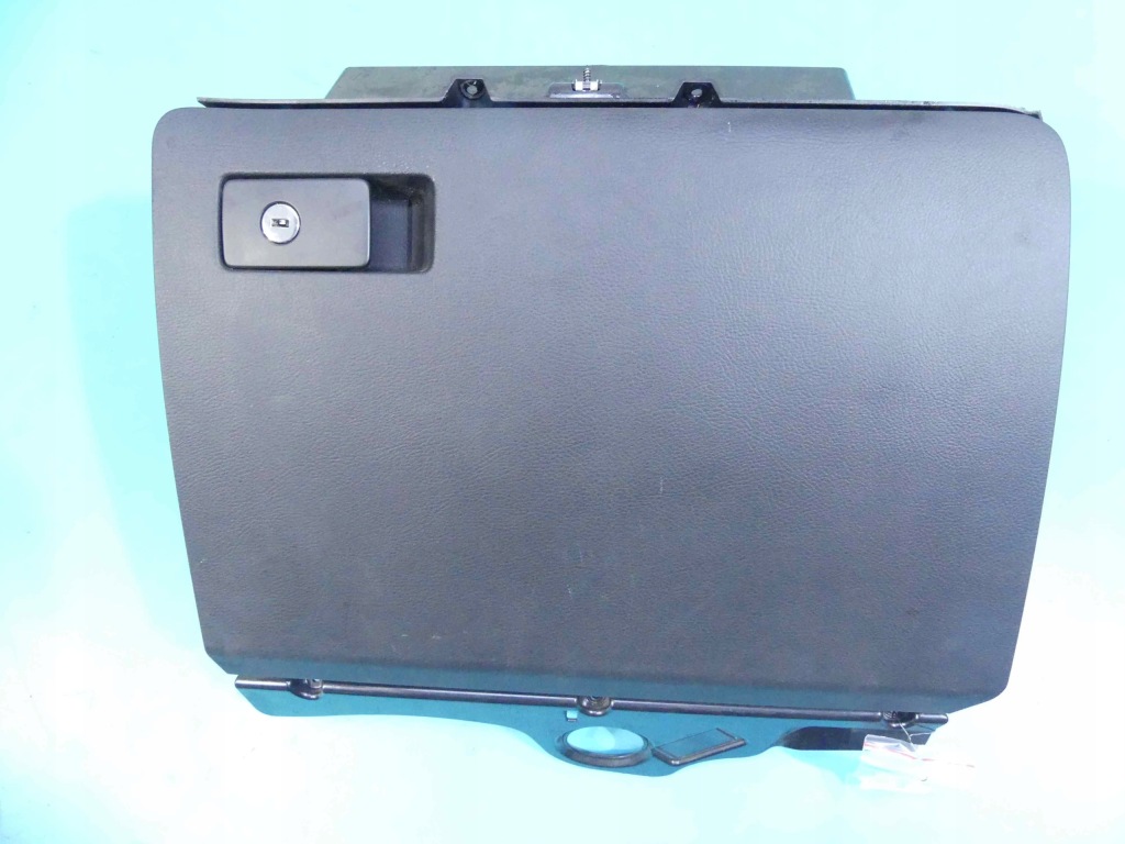 фото №1, Бардачок пасажира vw passat b7 europa