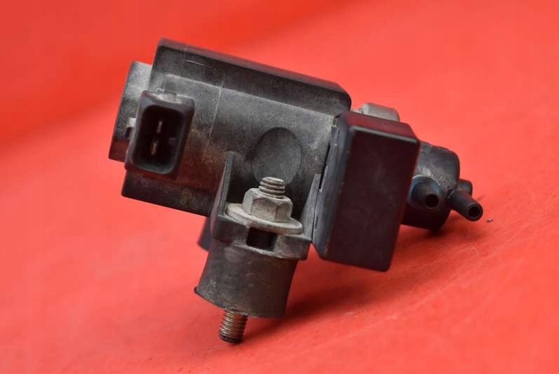 фото №5, Клапан вакуумa 2247906 bmw e46 2.0 d 136 km 97-03