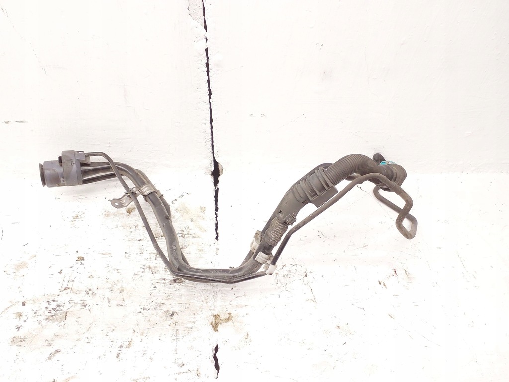 фото №1, Заливна горловина пального lexus es 300h 7th gen