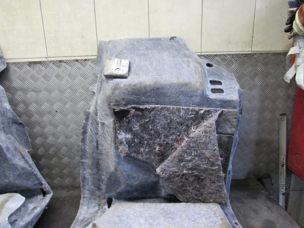 фото №13, Обшивка підлога kia ceed 06-10r kombi