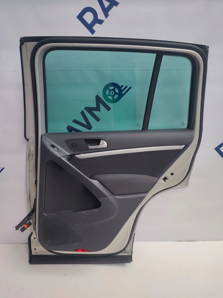 Купить Дверь задние правое правый задний  vw volkswagen tiguan 5n0