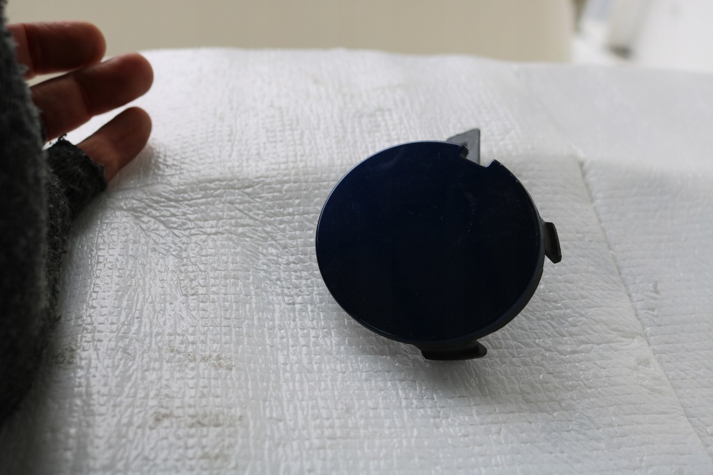 фото №1, Dacia sandero ii заглушка бампера фаркоп перед.