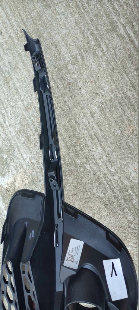 Kia xceed x-ceed решётка противотуманная фара бампер левый перед передняя 86563j7cb0 Цена