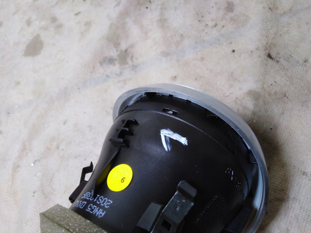 фото №5, Audi a1 8x решётка обдув 8x1820951 10r- euro