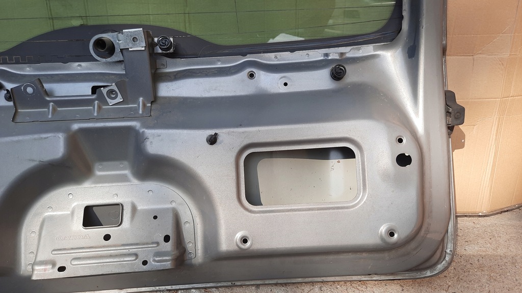 фото №12, Кришка багажника задня volvo v50 05r