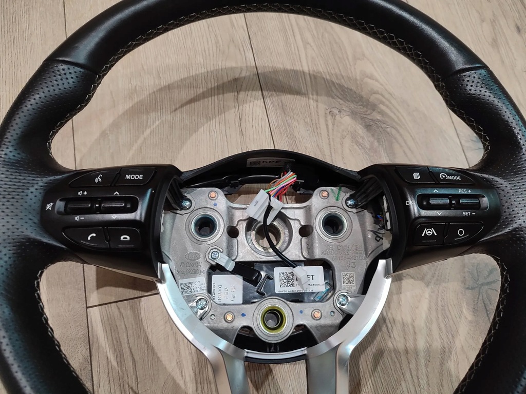 фото №10, Воздуховод кожаный подогрев мультифункция kia stonic lift 23r