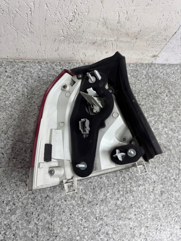 фото №11, Лампа правый задняя volvo v70 iii 2012- lift