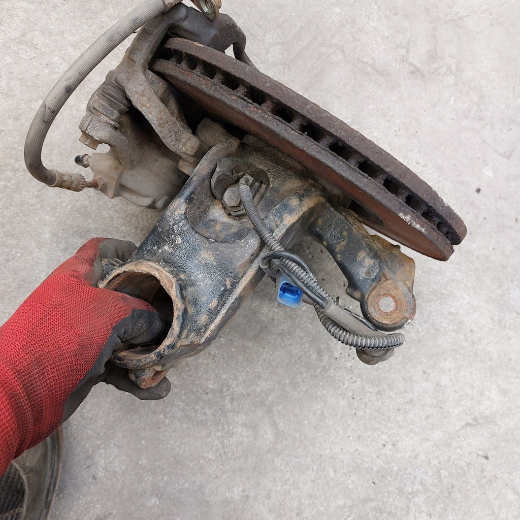 фото №9, Peugeot 207 1,6hdi поворотний кулак права передня супорт