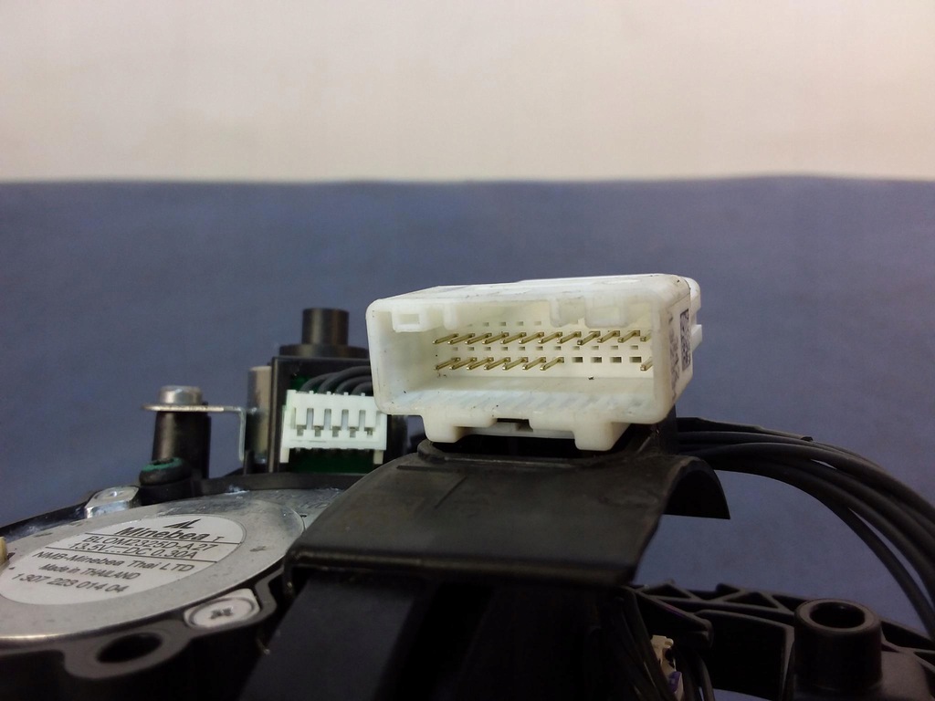 фото №7, Bmw x5 f15 вентилятор фара blom2325d-a27