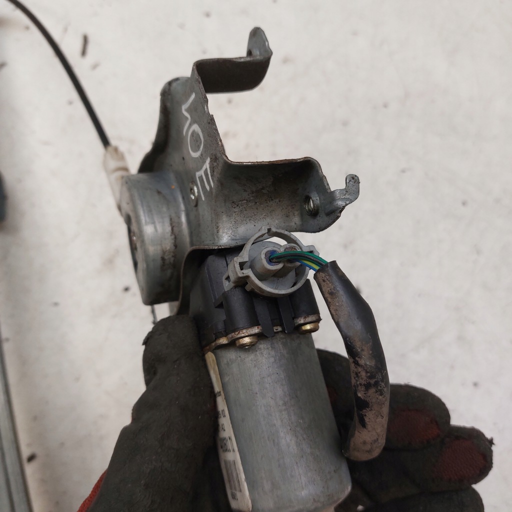 фото №14, Nissan primera p12 подъемник стекло левый задняя