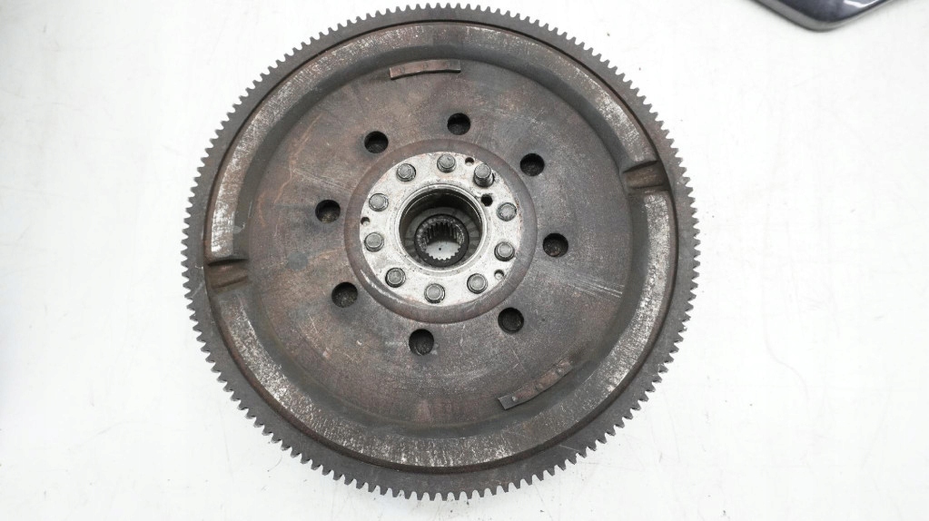 фото №5, Volvo xc70 ii 2.4 d5 сцепление колесо двухмассовый 30735828 07-13r