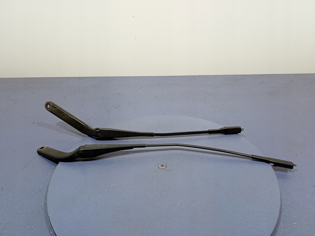 фото №1, Bmw x1 e84 рычаги дворник перед eu