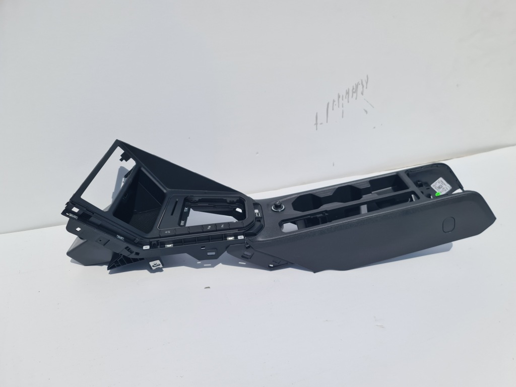 Купить Polo 2g туннель средний рамка передач 2g1857925a