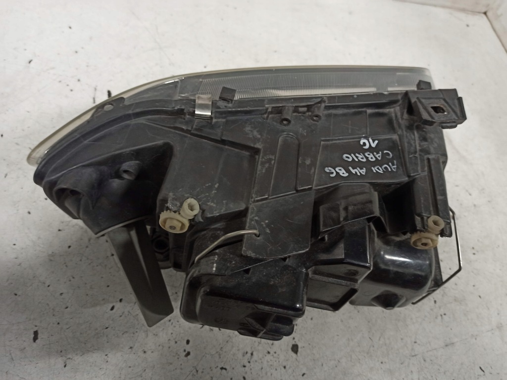 фото №10, Audi a4 b6 cabrio лампа права передня 8h0941004p