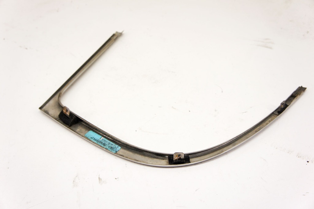 фото №5, Ir032 bentley flying spur i молдинг стекло правый задняя