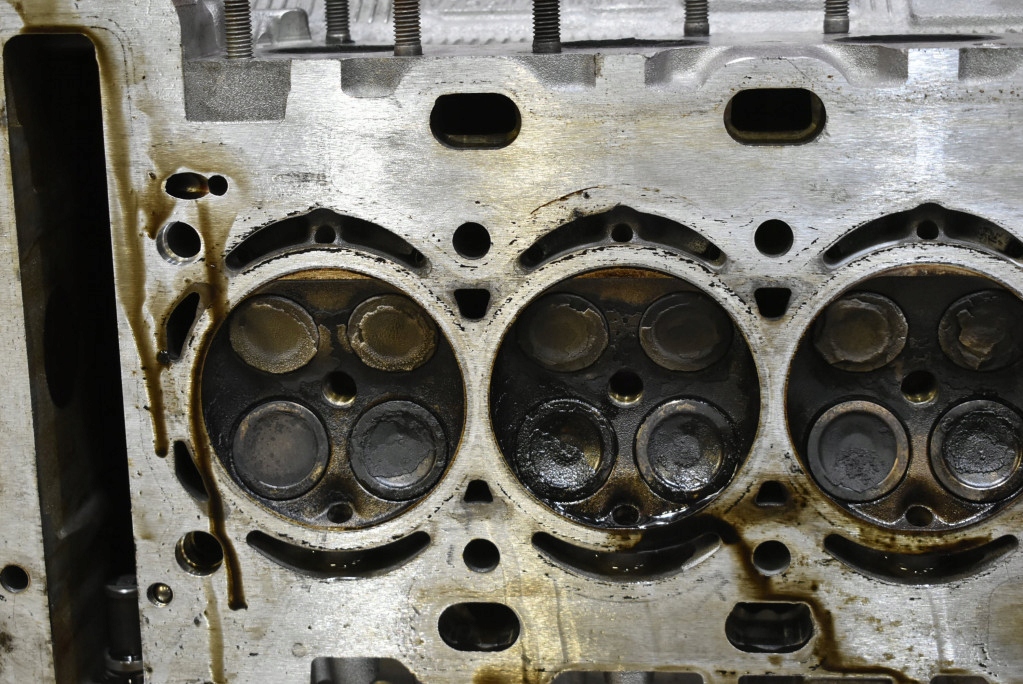 фото №6, Головка двигателя v753471080 citroen c4 picasso 1 i 1.6 thp 140 km 06-13