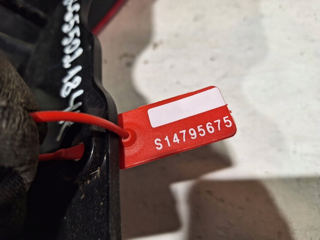 фото №7, Лампа задняя правая 265502184r dacia lodgy 12-