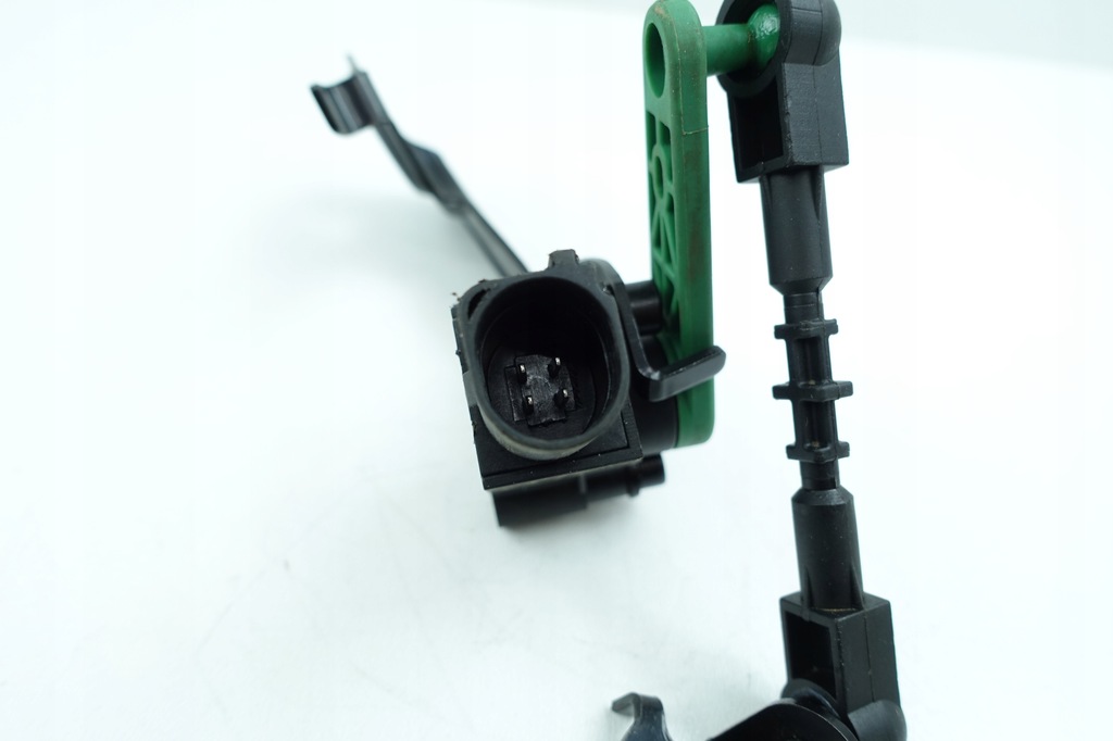 фото №13, Aic датчик положення фари ксенон