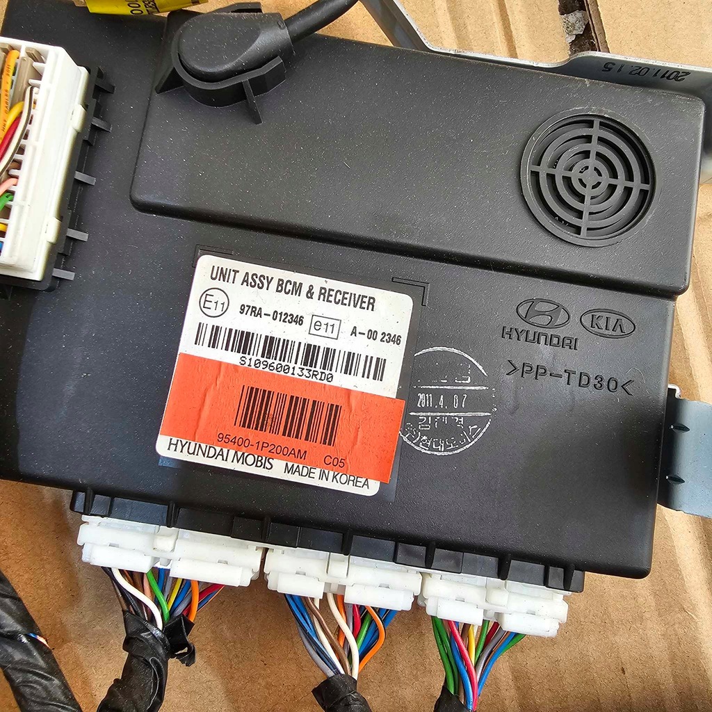 фото №4, Kia venga 1.6 crdi набор стартовый бортовой компьютер модуль замок зажигания