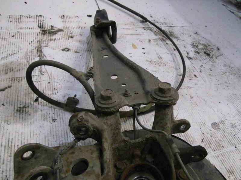 фото №5, Поворотний кулак супорт правий задня toyota rav4 iii 2.2 d4d