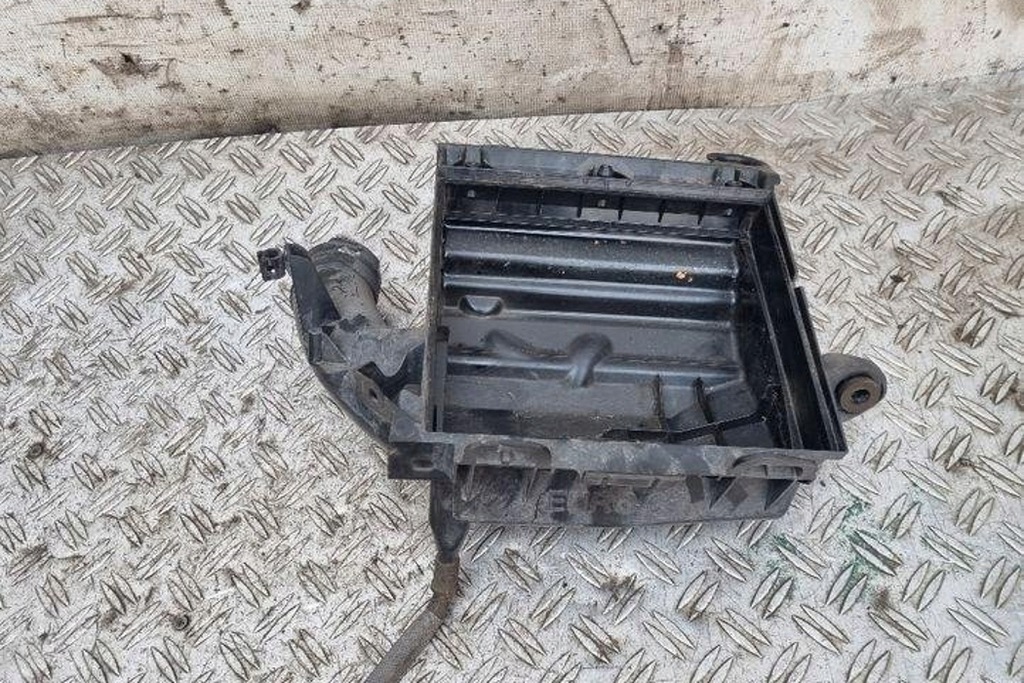 фото №8, Корпус фильтра воздуха citroën c4 cactus 9806561080 1.6l дизель 68kw 2015