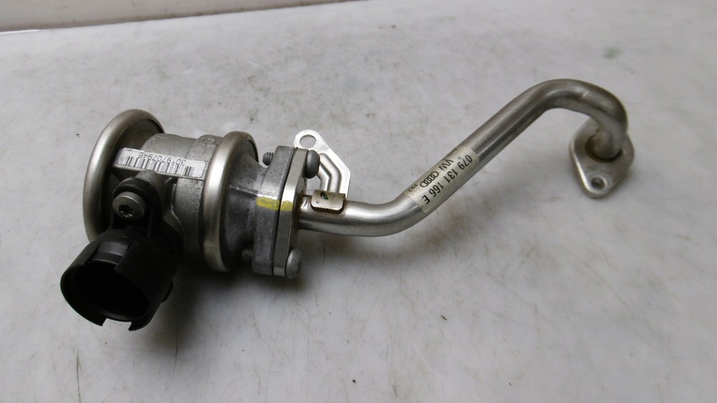 фото №5, Audi r8 420 4.2 fsi клапан egr 079131166e