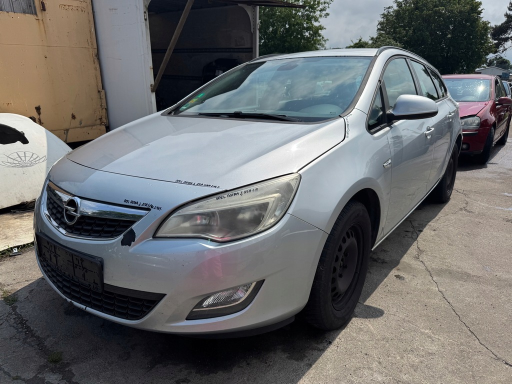 фото №8, Opel astra j kombi комплект сидінь сидіння сидіння заднє сидіння