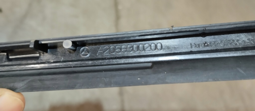 фото №5, Молдинг стекло лобовое mercedes c klasa w206