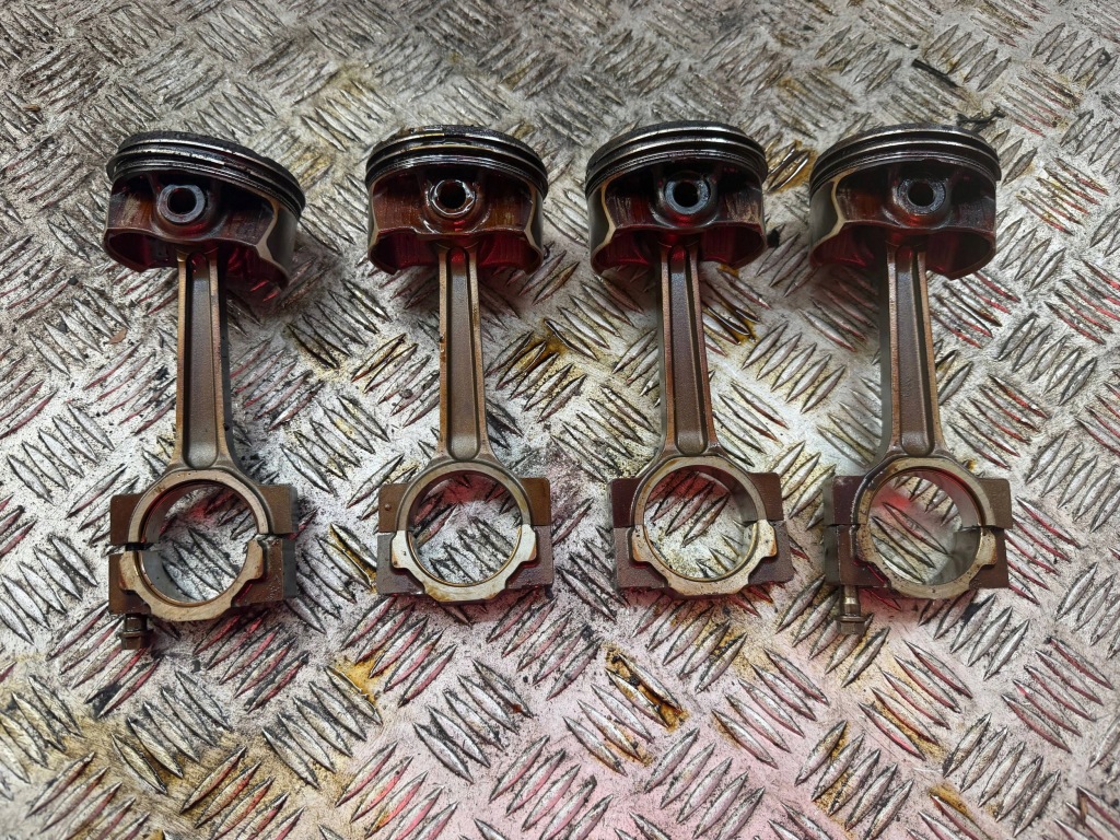 Купити Поршень шатун 4 szt комплект fiat tipo 2 500x renegade 1.6 e-torq