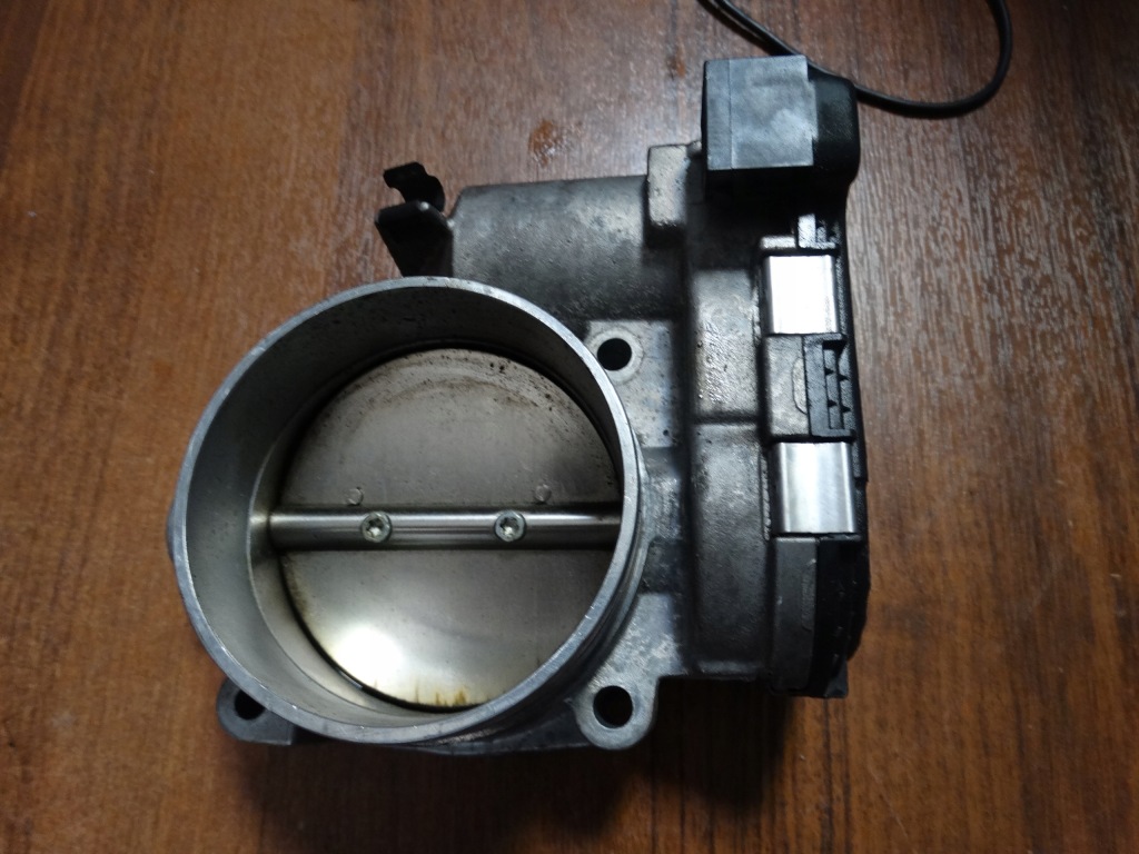 фото №1, Idealna дроссельная заслонка porsche cayenne macan 1