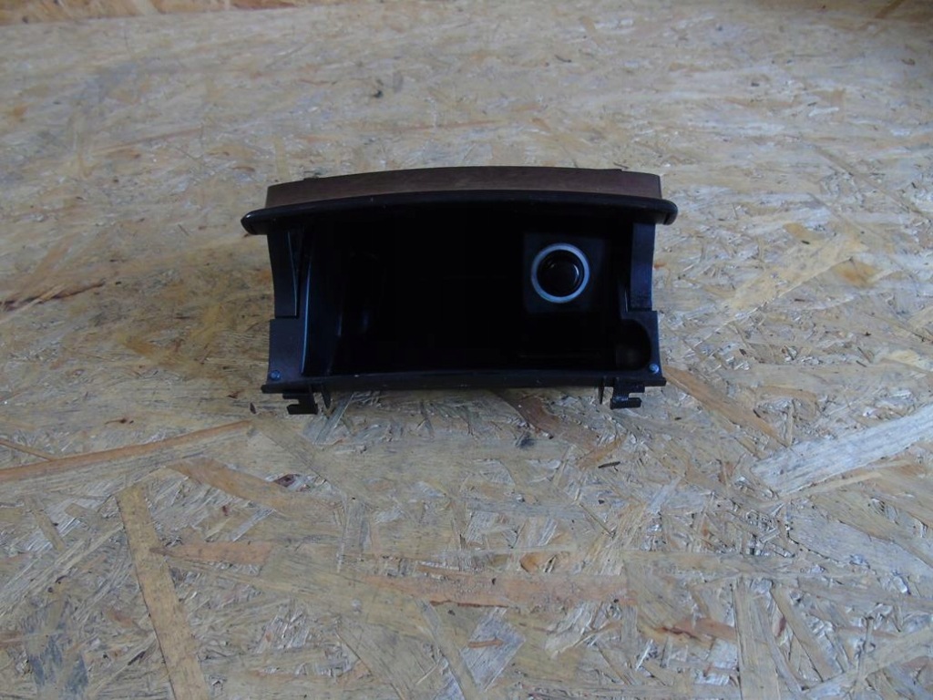 фото №2, Пепельница прикуриватель mb e klasa 211