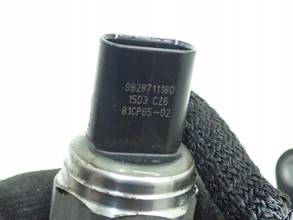 Купити Патрубок шланг трубка паливної  датчик 9828711180 fiat scudo 3 1.5d yh01 23r