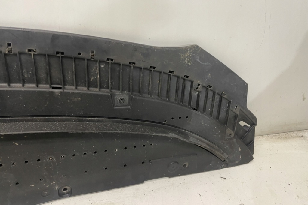 Защита нижняя передний бампера audi a7 sportback 4ga, 4gf 4g8807611e Доставка