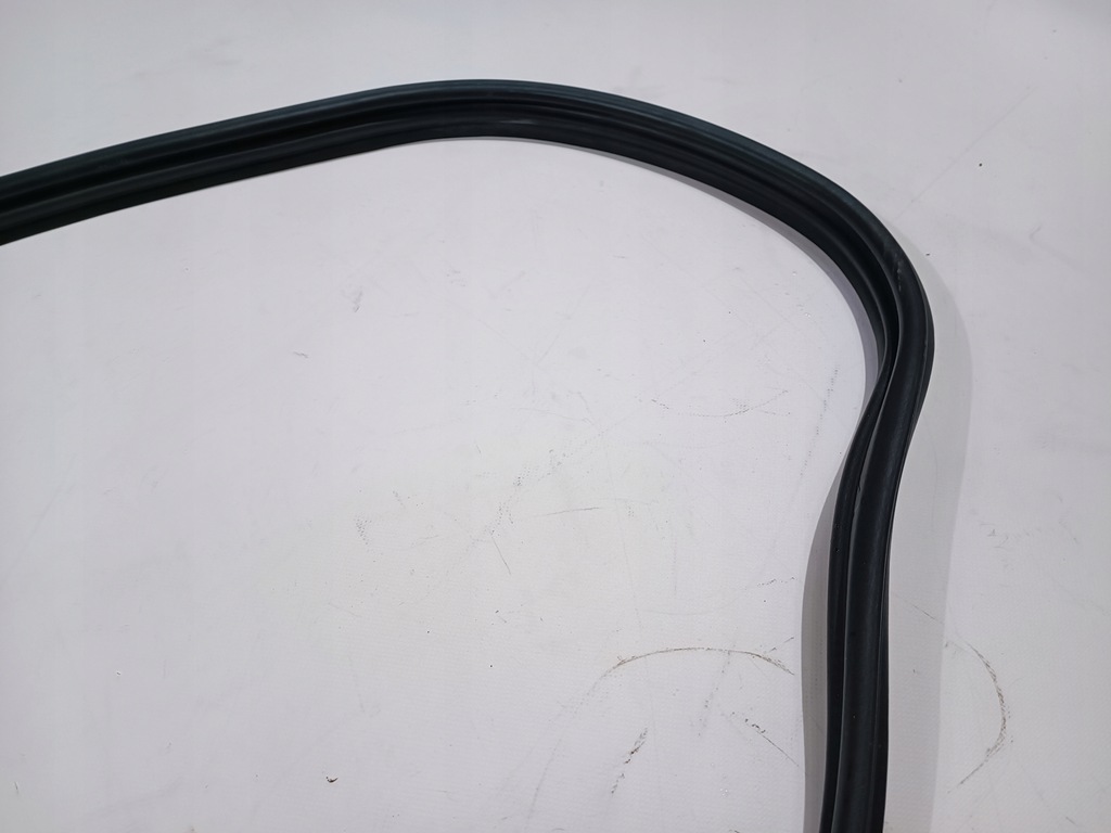 фото №5, Прокладка кришки багажника ford mustang vi cabrio