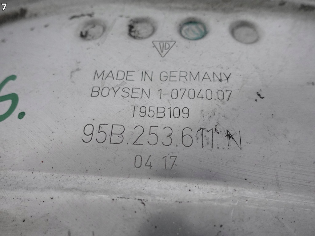 фото №8, Porsche macan 95b turbo gts выхлоп гаситель левый