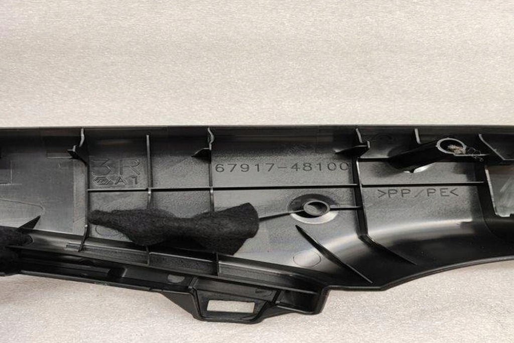 Задняя правая молдинг декоративная порог lexus rx _l2_ 6791748100 3.5l бензиновый с Разборки