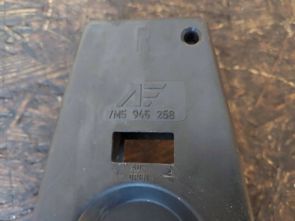 фото №9, Вкладиш лампи правий правої задня задній ford galaxy