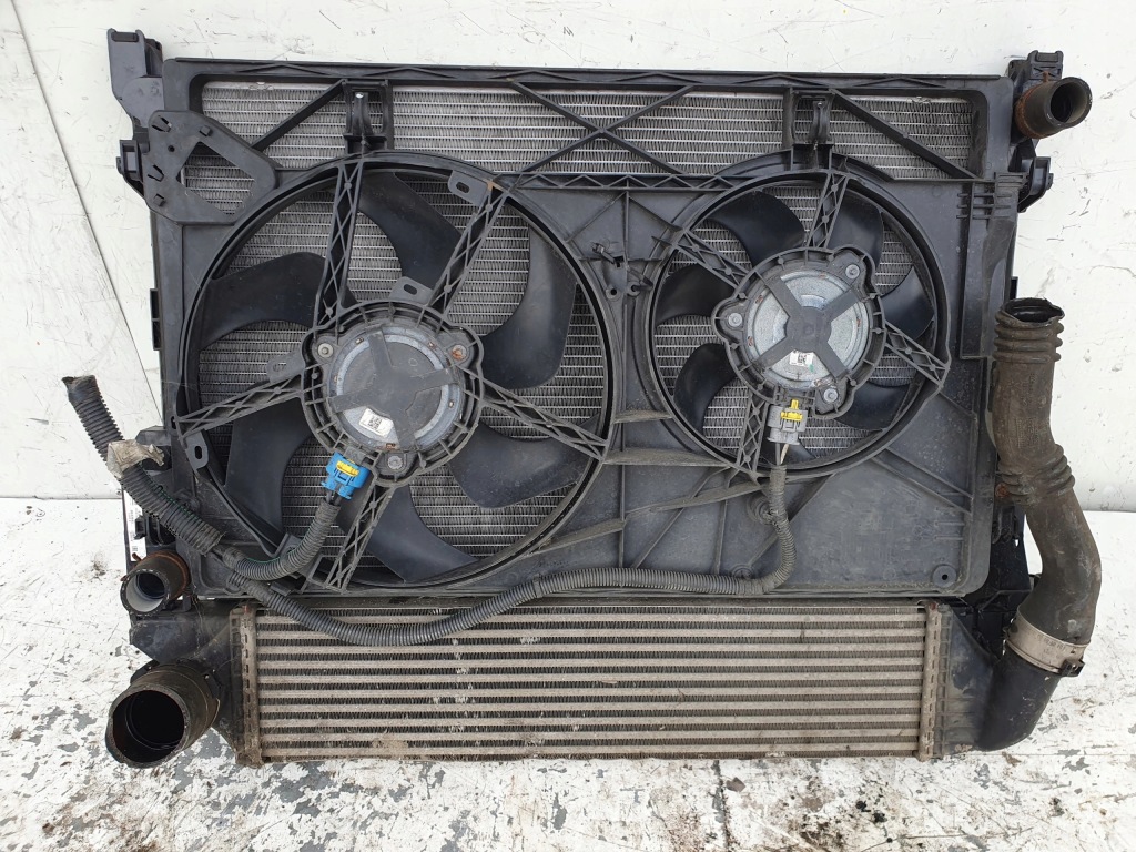 Renault trafic 3 1.6 dci комплект радіатор вентилятор 214818795r Зі Шроту