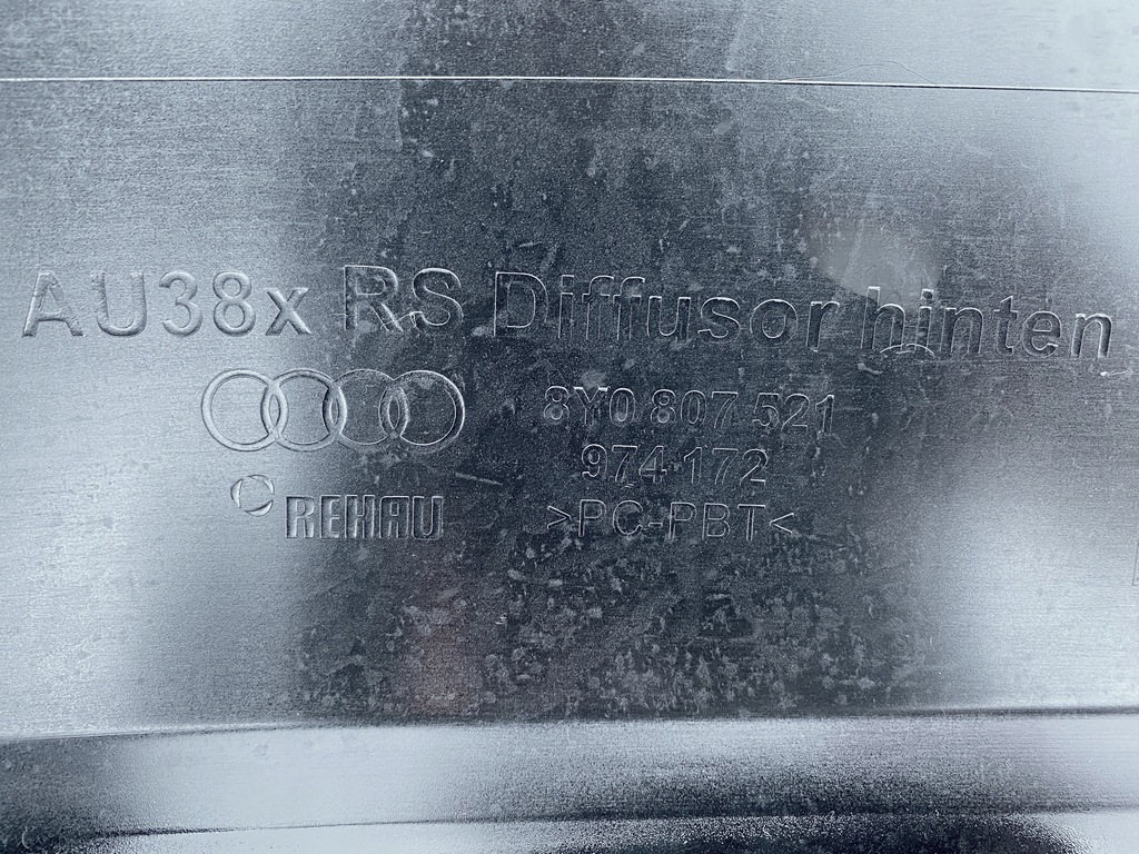 фото №9, Задня накладка спойлер audi rs3 a3, 8y0 au38x 8y