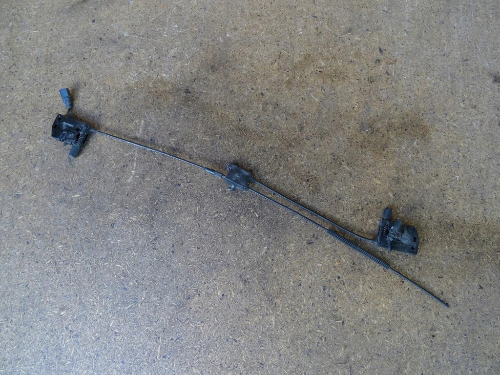 фото №7, Audi a3 8v 12-20 замок капот трос тяга комплект 8v0823509 8v0823531a