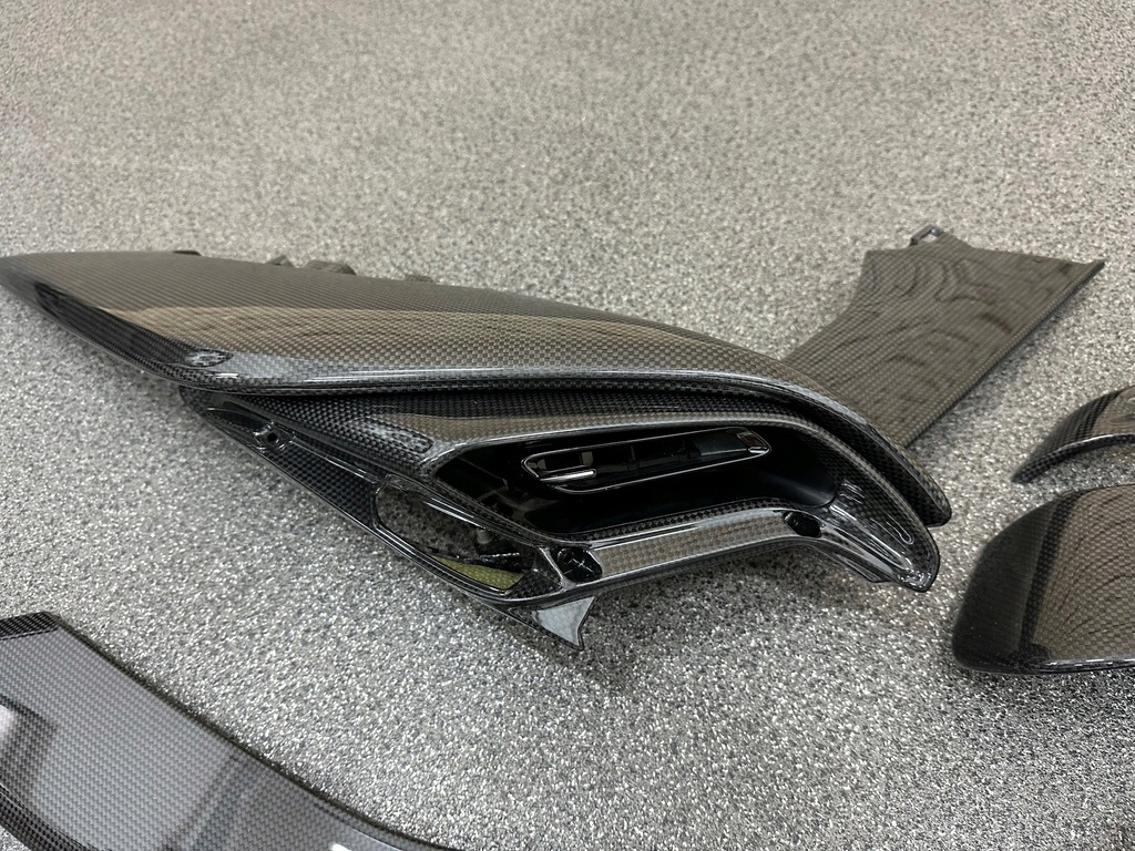 фото №7, Ferrari sf90 панель приладів панель приладів захист впуск набір карбон