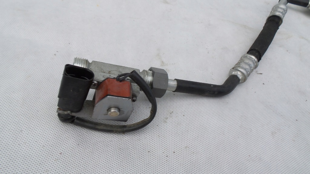 фото №8, Клапан відсікаючий трубка кондиціонера audi q7 sq7 q8 8r0260696a датчик