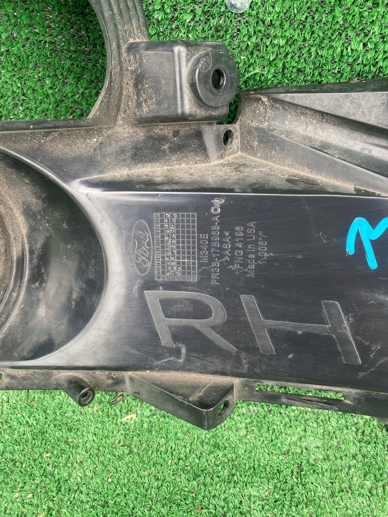 фото №12, Ford mustang 2014- права решітка бампера перед fr3b-17b968-a