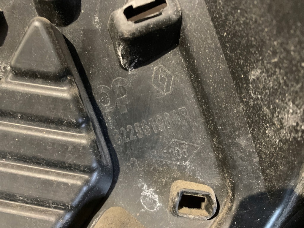 фото №4, Renault scenic iv решітка радіатора решітка радіатора перед 622561964r