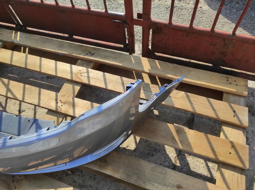 фото №8, Бампер перед передній audi a4 b7 ly7j