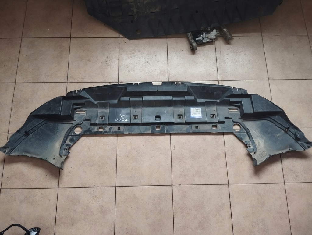 фото №1, Volvo xc40 2018- плита захист pod бампер радіатор 32345494