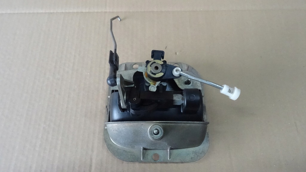 фото №7, Leon i 1 замок кришки задня емблема