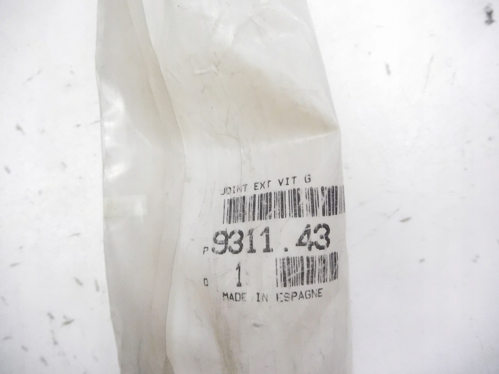 фото №6, Прокладка дверь левый задняя peugeot 205 оригинальный номер 9311.43