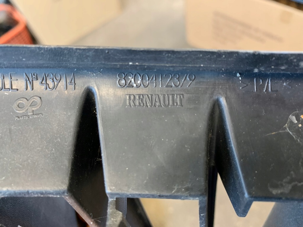 фото №5, Решітка бампера середня renault megane ii